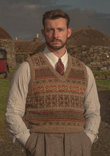 Hornton V-Neck Lambswool Fair Isle - Amber Pines