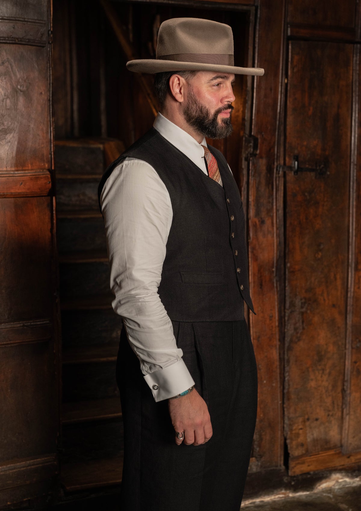 Hawthorne Cropped Waistcoat - Farriers Black Linen
