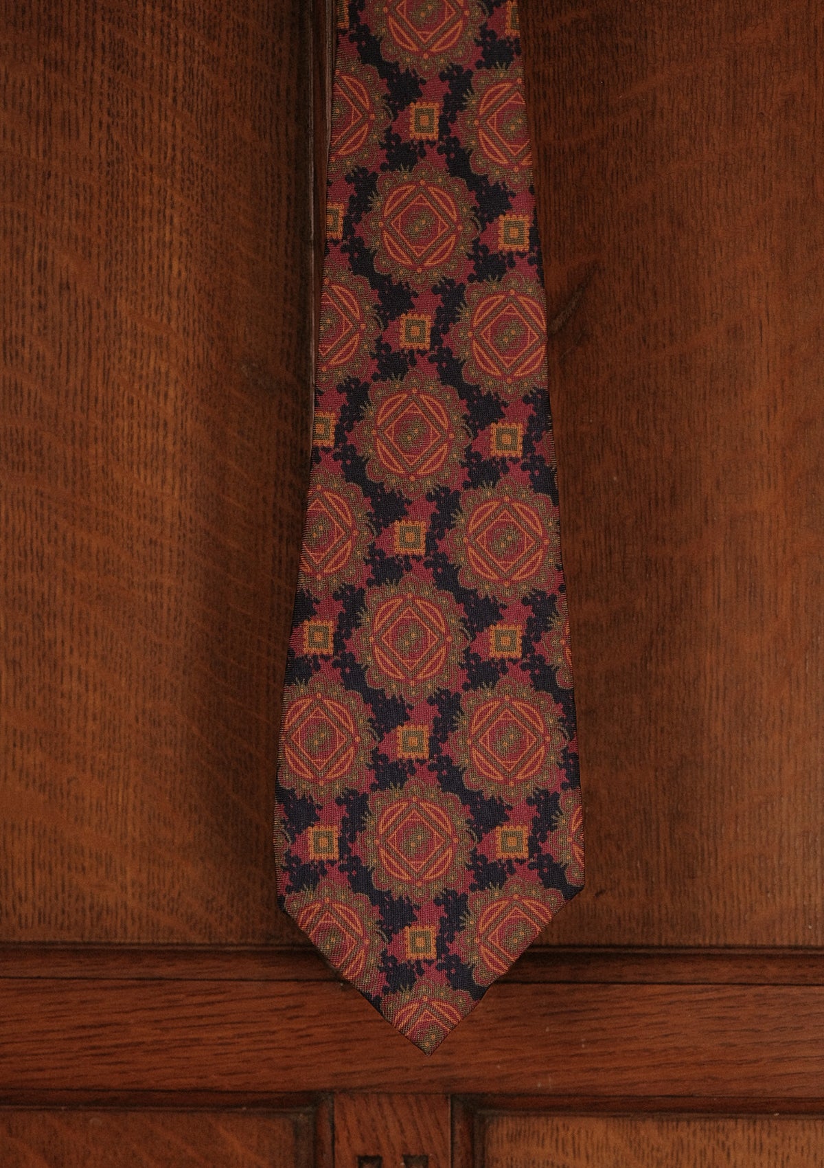 Classic Silk Tie - Foxcombe Medallion