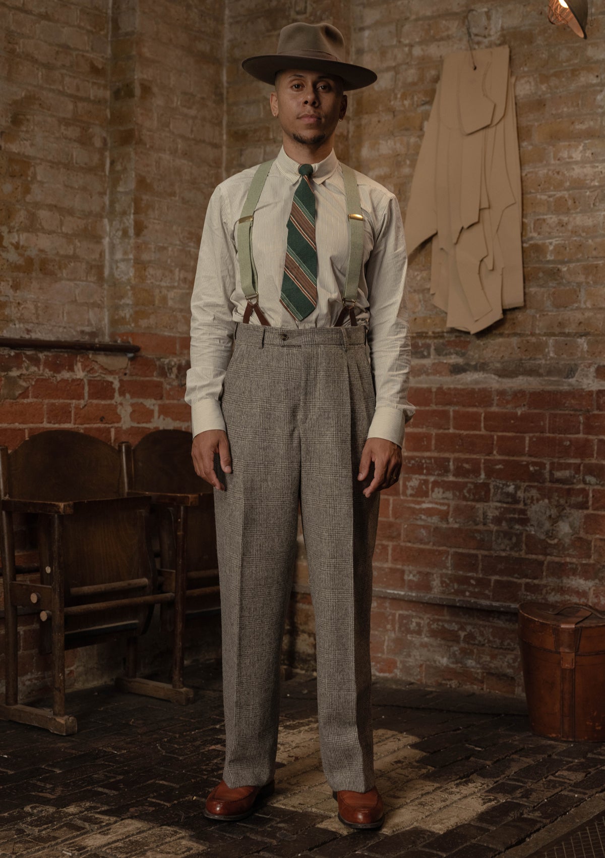 Munro Clark Trouser - Grey Prince of Wales