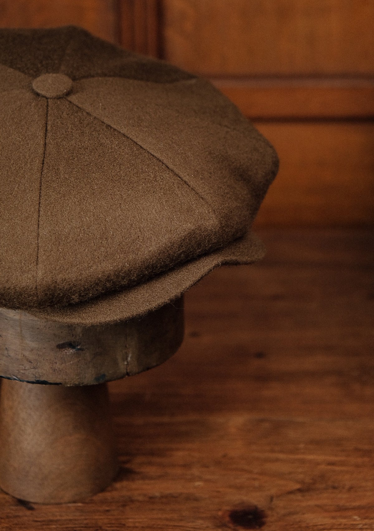 Stanton Baker Boy - (Wide-Width) Pecan Cashmere