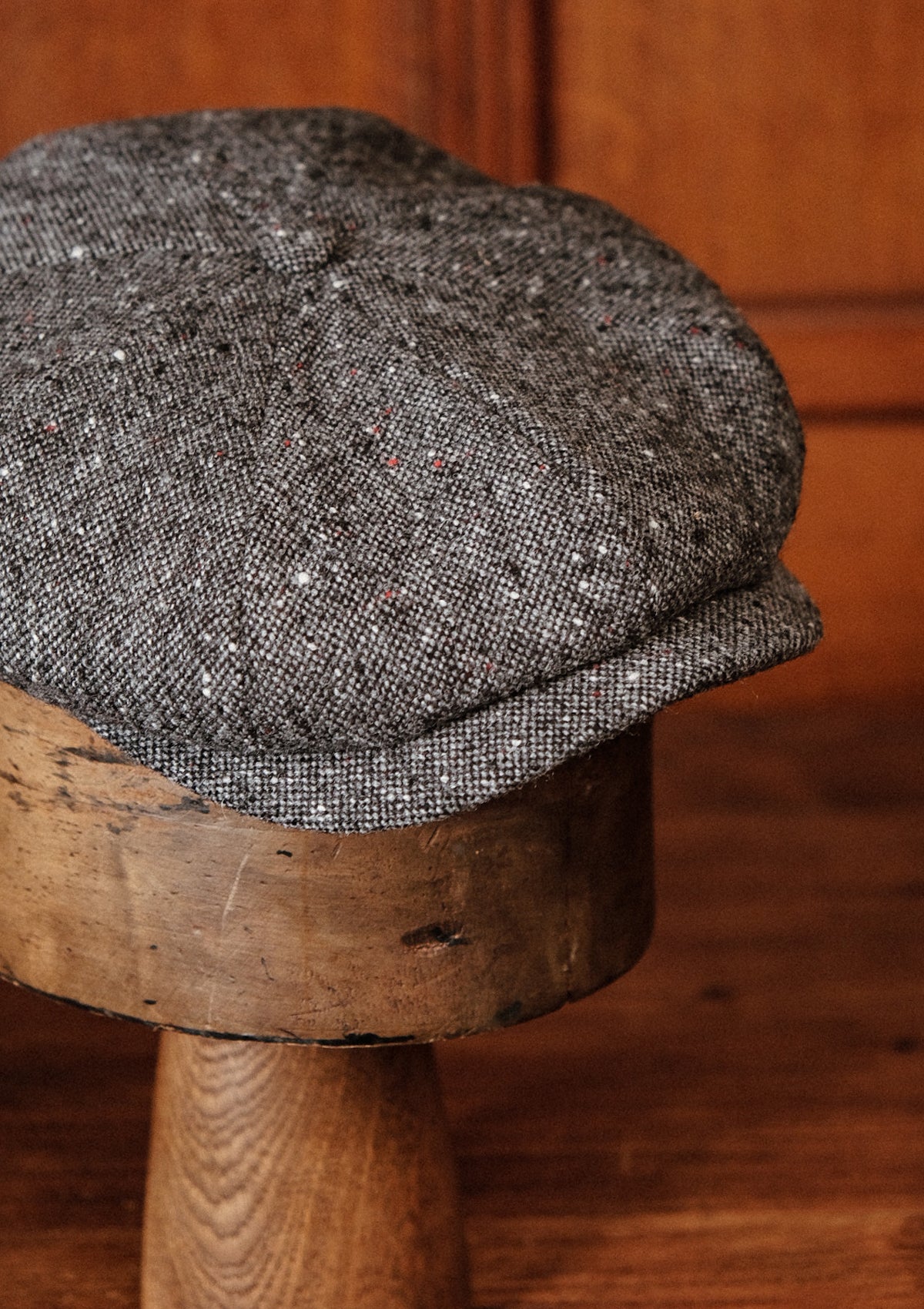 Ridgmount Baker Boy - (Narrow-Width) Grey Donegal Tweed